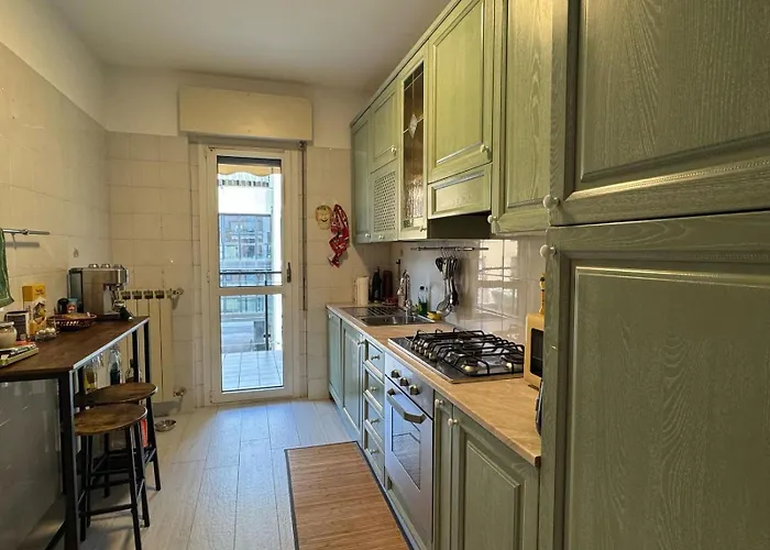 Manzoni House - Large