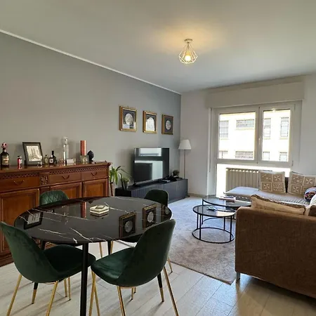 Lägenhet Manzoni House - Large Lecco